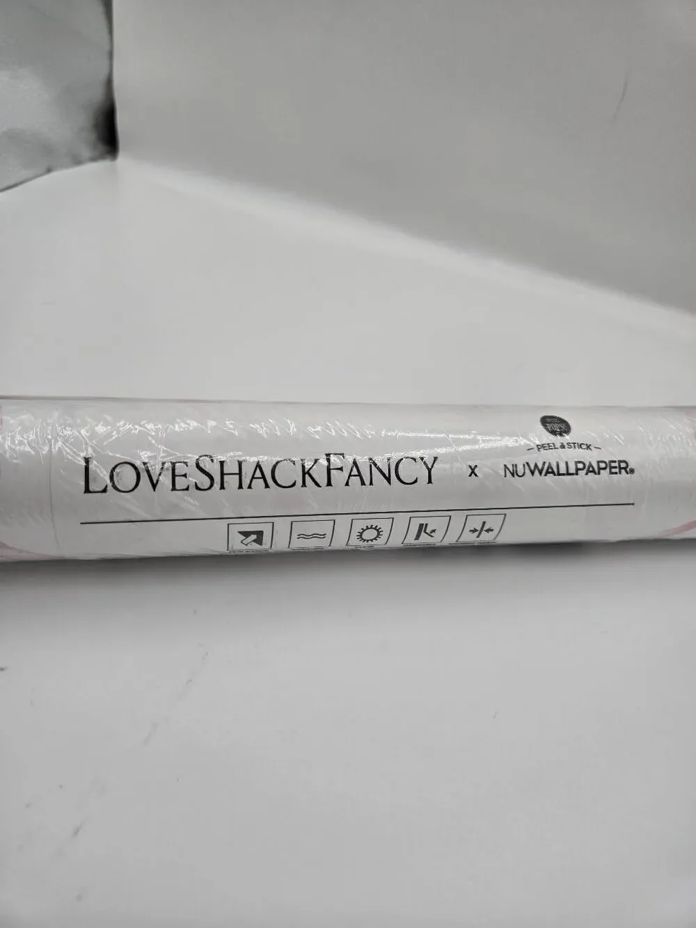 LoveShackFancy Nu Wallpaper Pink Bows 30.8 Sq Ft